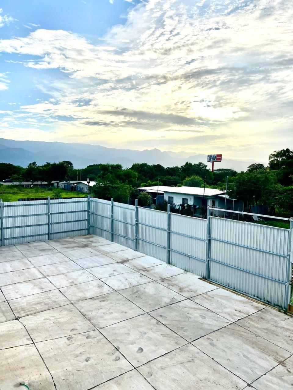 Aparta Hotel Palmerola Comayagua Bagian luar foto